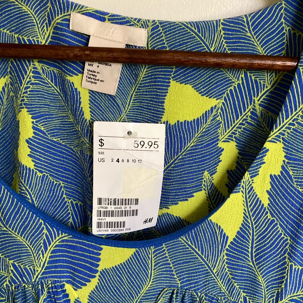 🩵NWT H&M Blue and Green Pleated Sundress